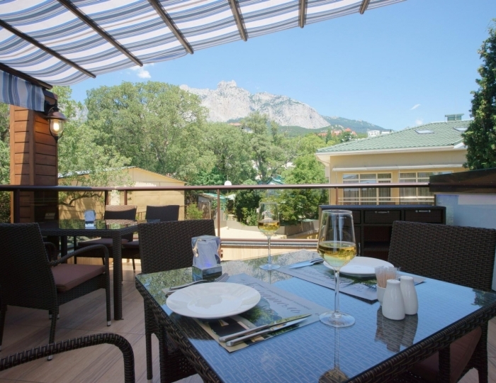 Рестораны и бары - Отель «Родня» Ялта