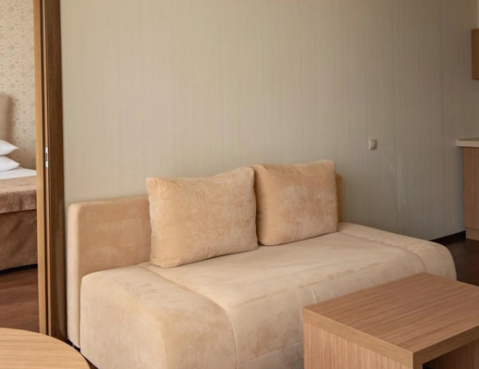 Люкс 2-местный 3-комнатный - Отель «Родня» Ялта